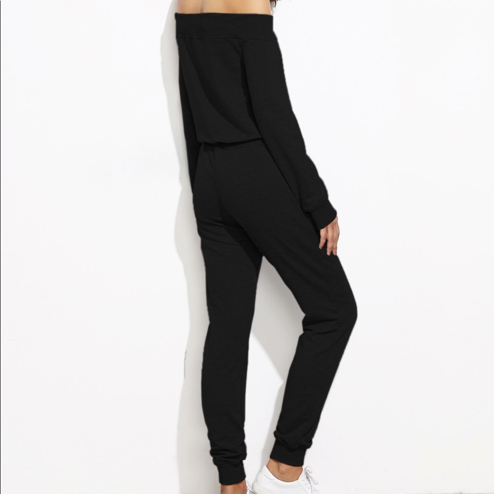 1 LEFT!✨ Black Off Shoulder Top and Sweatpants Set - Picture 2 of 5